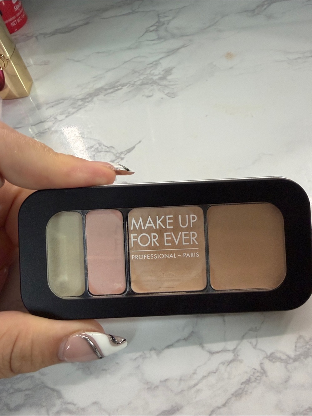 MUFE under painting shade 25